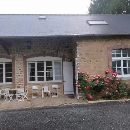 Les Ecuries Du Chateau Hébergement de vacances *