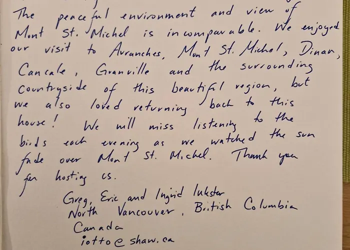 Les Ecuries Du Chateau Αβράνς